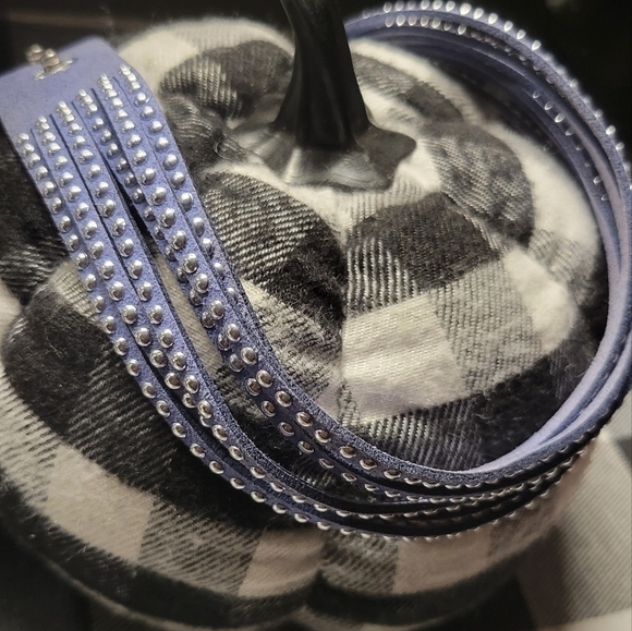 Blue studded adjustable double wrap bracelet or choker - Picture 3 of 4